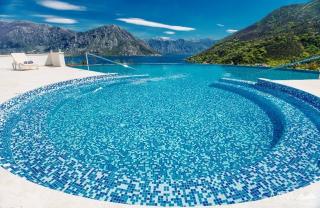 Gorgeous Morinj Resort - Donji Morinj - 9
