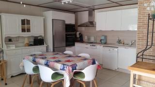 Domaine de vacances à 600m de la plage, belle villa climatisée 3 chambres, 5 couchages terrasse WIFI, accès payant pour les animations et piscines LRPDSE3 - Portiragnes - 6