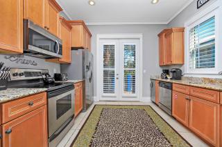 Happy Hour - 1232970 - Rosemary Beach - 3