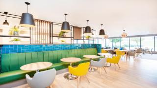 Holiday Inn London Luton Airport by IHG - Luton - 6
