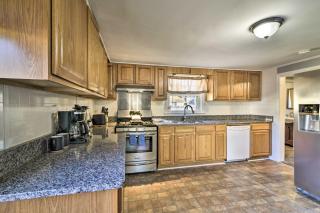 Updated Coastal Home w/Grill, Blocks to Beach - 2