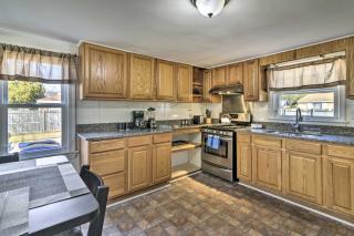 Updated Coastal Home w/Grill, Blocks to Beach - 3