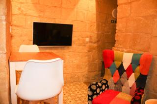 Malta's Naughtiest Cabaret near Valletta - 8