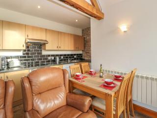 Swallow Cottage - 2