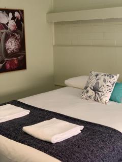 Finley Country Club Hotel Motel - 1