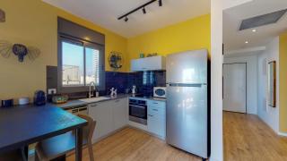 Sunny 1BR Penthouse by HolyGuest - Tel Aviv - 3
