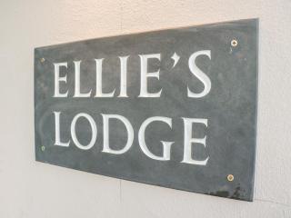 Ellie's Lodge - 9