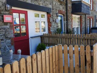 Beach Hut - Tintagel - 0