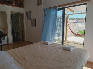 Good Feeling Hostel & Guest House - Raposeira - 1