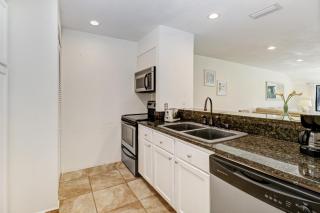 Saddlebrook Golf Course view Condo with Kitchen - Wesley Chapel - 2