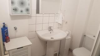 Appart simple entier 1 ch à ch-gontier 1er ou 2eme étage - Château-Gontier - 3