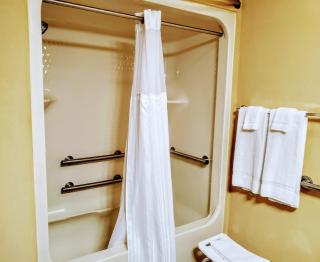 Quality Inn Brunswick Cleveland South - 2