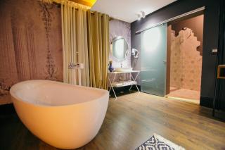 Cathedral Boutique Hotel - Korçë - 1