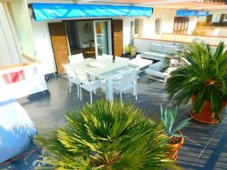 GMID IMMO Apartamento con gran terraza con vistas al mar en Roses - Roses - 0