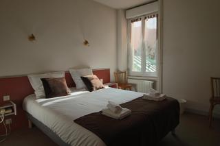 Hotel Au Val Doré - La Bourboule - 8