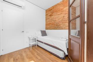 Sant Pau Ramblas Apartments Serennia - Barcelona - 6