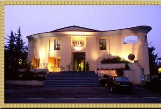 Polo Hotel - Usmate Velate - 0