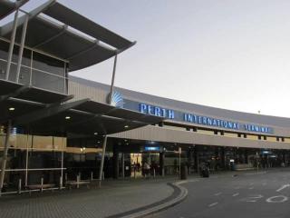 1 Bdrm Close Airport/Shops, WIFI, NETFLIX, PARKING - Perth - 1