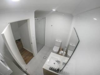 1 Bdrm Close Airport/Shops, WIFI, NETFLIX, PARKING - Perth - 5