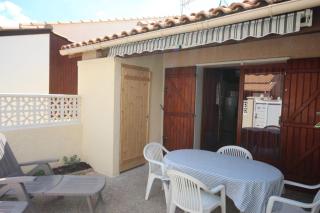 villa d'angle 4 couchages terrasse ombragée parking dans résidence sécurisée piscine commune 400m de la mer LRJP78 - Portiragnes - 5