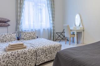 Goldcentral Apartment Grand Boulevard - Budapest - 1