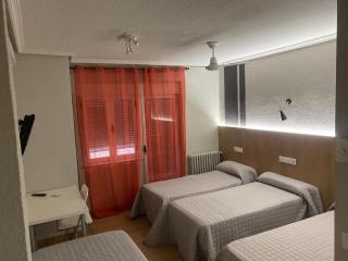 Hostal Uría - Salamanca - 5