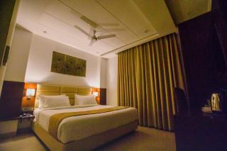 Hotel Ten Square, India - Agra - 5