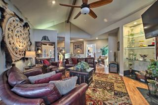 Lakefront Retreat with Dock and Beach 2 Miles to Golf - Bella Vista - 6