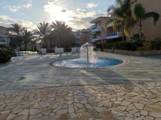 IRIS VILLAGE, NEAR KINGS AVENUE MALL - By NOMA STAYS Cyprus - 2