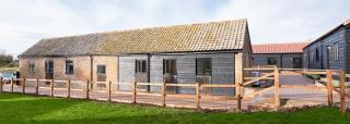 The Yard @ Pringle Farm - Great Stukeley - 4