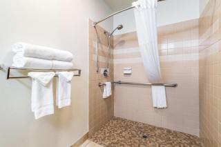 Quality Inn & Suites Lacey Olympia - Lacey - 1