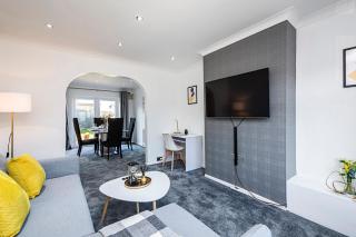 Cozy 3 Bedroom House in Aveley, Thurrock - Aveley - 9
