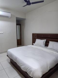 hotel season - 4