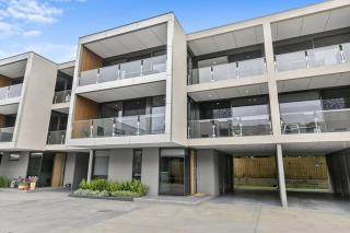 Stunning Main Beach Location- Anglesea - 4
