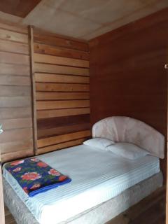 Beach Guest House - Maninjau - 4