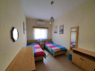 Kennedy Court - PRIME LOCATION - Bus Terminus - St Paul's Bay - 0