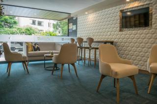 Hotel Montes De La Castellana - Armenia - 4