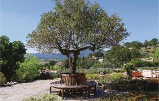 Beautiful Home In Pierrerue - Pierrerue - 4