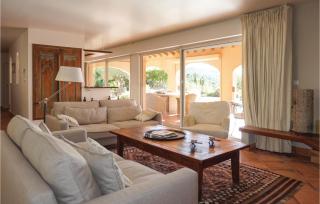 Beautiful Home In Pierrerue - Pierrerue - 7