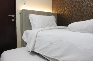 Elegant 2BR Gateway Pasteur Apartment near Exit Toll Pasteur By Travelio - 9