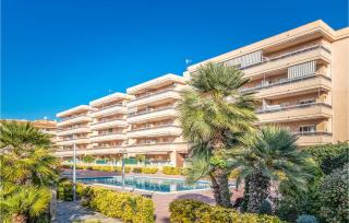 Awesome Apartment In Blanes - 3