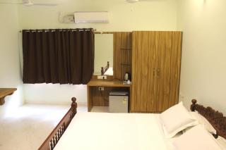 Indian Residency - Tiruchchirāppalli - 4