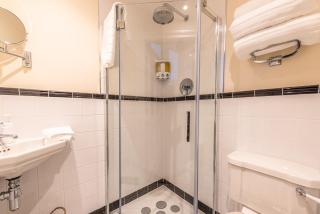 Newly Converted Apartment Rowntree House Shambles - York - 4