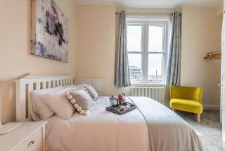 Newly Converted Apartment Rowntree House Shambles - York - 9