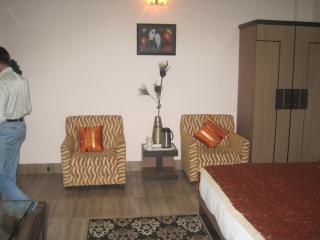 Hotel Royal Highness - Tinsukia - 5
