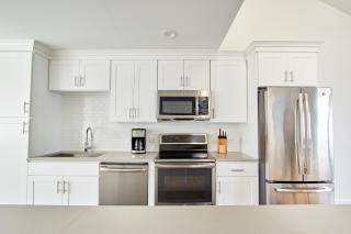 Baltimore Place - 7