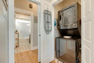 Crystal Cottage - Galveston - 1