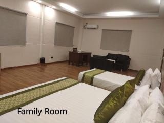 Serene Valley Hotel - Rangum - 9