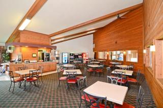 Best Western Maritime Inn - 8