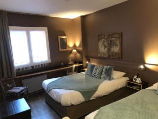 Logis Hôtel Burnichon - Tarare - 1